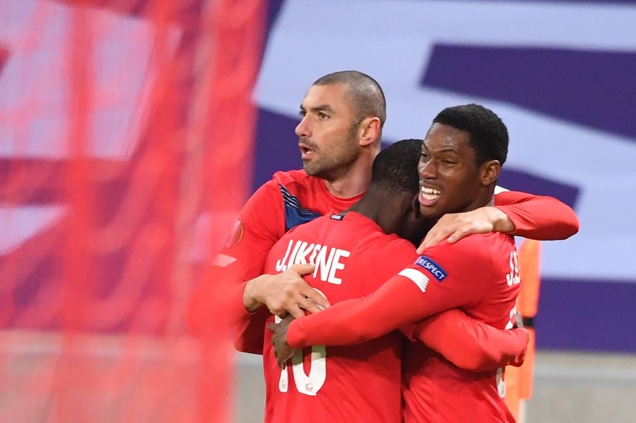 包含里尔迎来胜利，巩固榜首位置领先优势扩大的词条