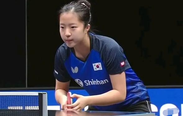 开云体育官方网站-首都体育学院篮球赛首胜，重庆女队晋级八强