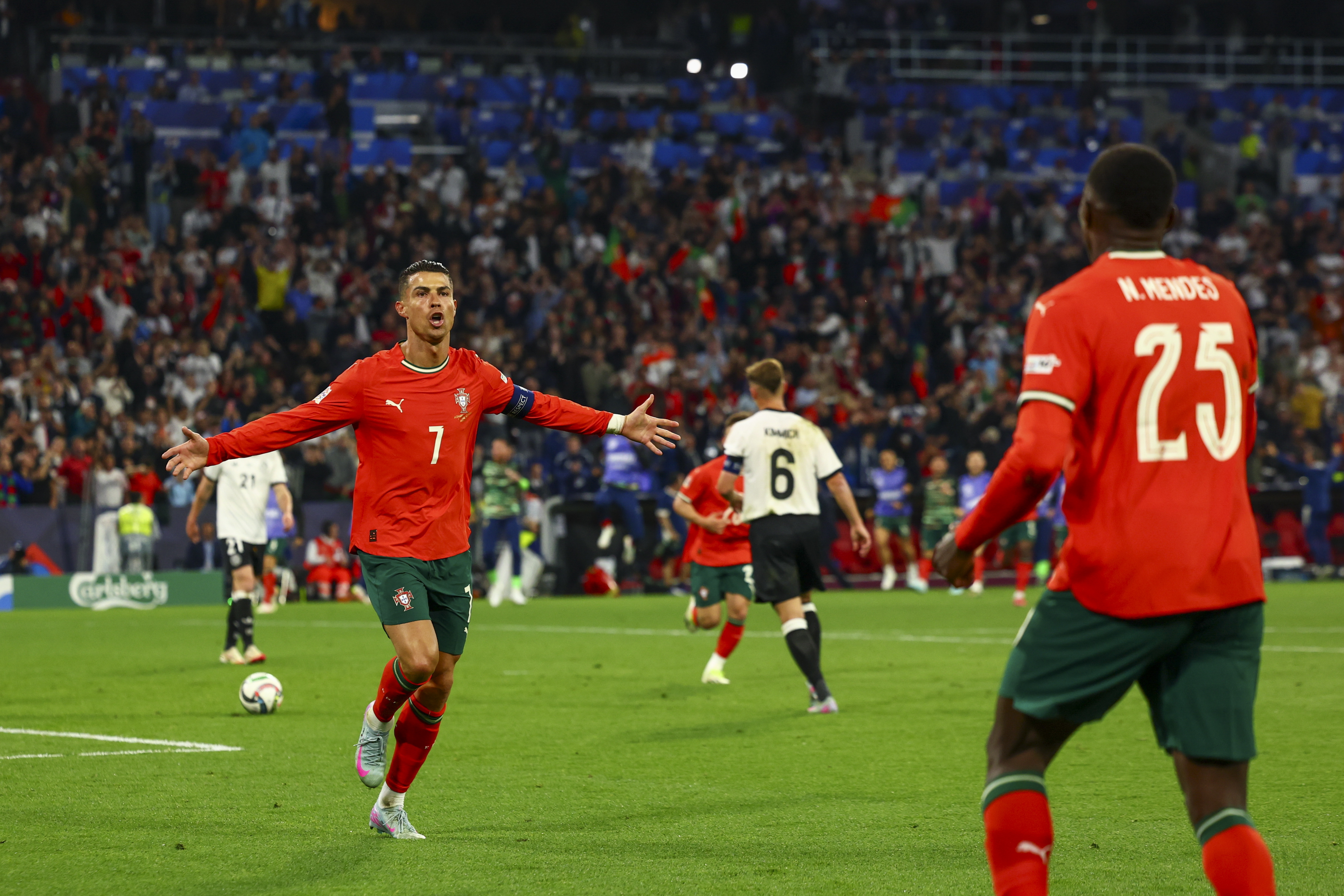 葡萄牙队遭遇惨败,欧预赛之路悬了的简单介绍 葡萄牙队遭遇惨败,欧预赛之路悬了的简单介绍